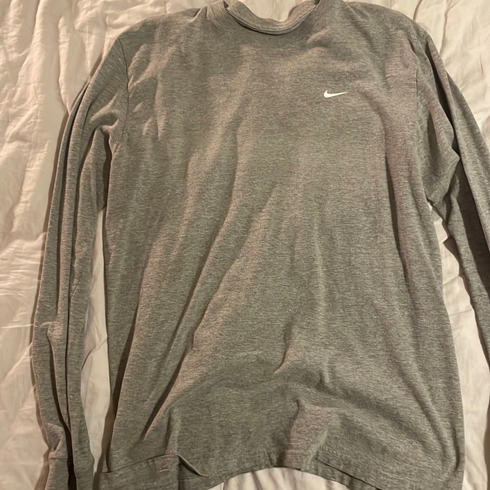 Nike long sleeve shirt